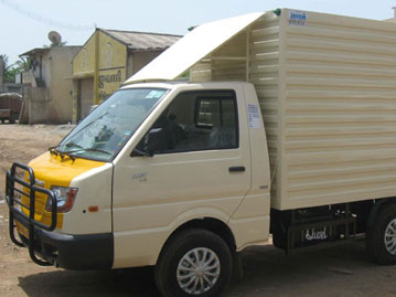 Hire Mini Trucks for Shifting